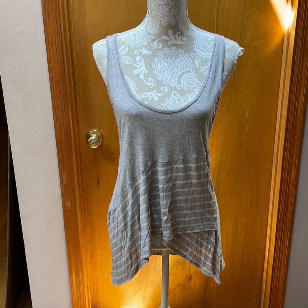 NWOT Splendid asymmetrical tunic tank. Size XL